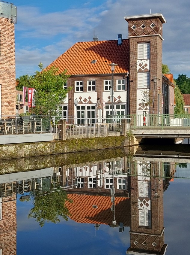 UZW-Außenansicht-FotoUZWKochJ.jpg